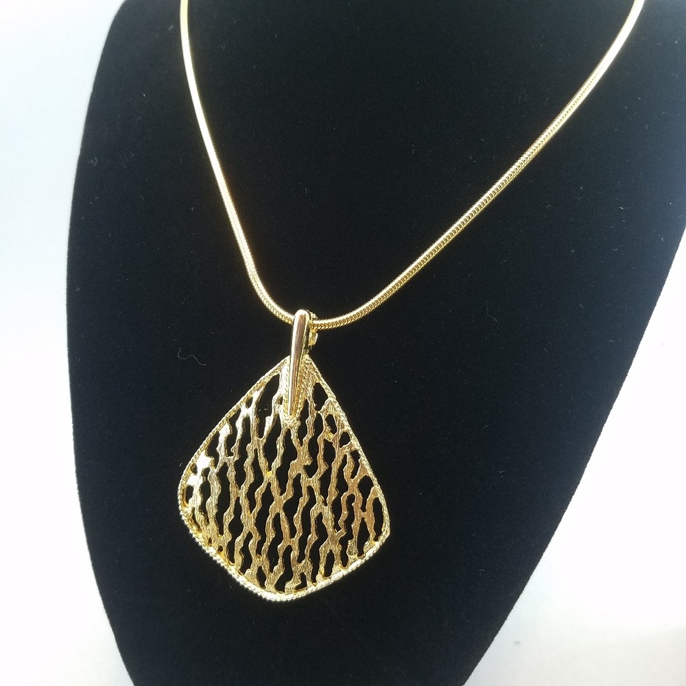 Vintage Monet Necklace Large Pendant & Chain Gold